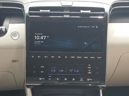 Certified 2024 Hyundai Tucson Limited FWD image 16