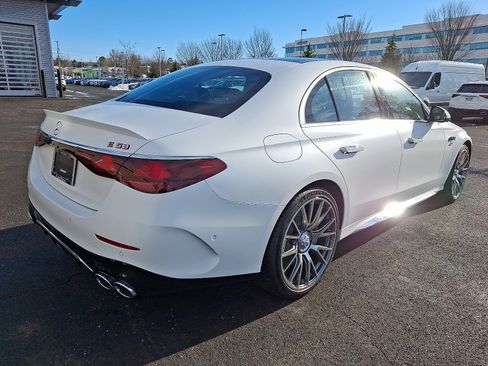 New 2026 Mercedes-Benz E 53 AMG e 4MATIC Sedan image 6