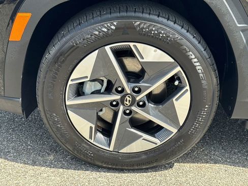 Certified 2025 Hyundai Tucson SEL image 11