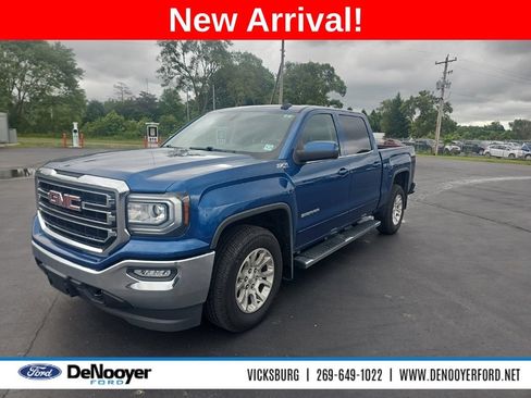 Used 2018 GMC Sierra 1500 SLE w/ SLE Value Package AWD/4WD image 1