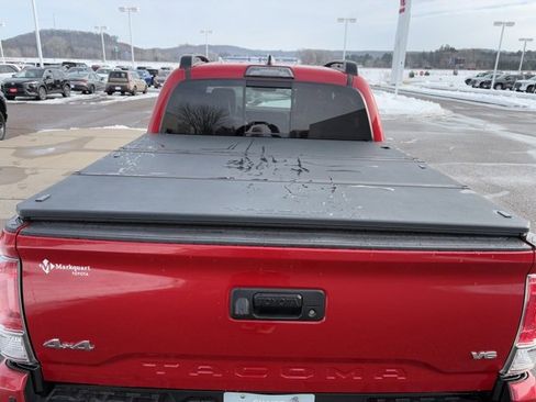 Certified 2019 Toyota Tacoma Limited image 6