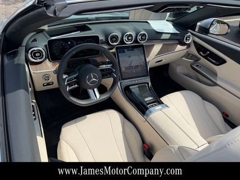 Certified 2025 Mercedes-Benz CLE 300 4MATIC Cabriolet image 15