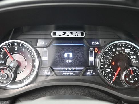 Used 2021 RAM 1500 Big Horn AWD/4WD image 12
