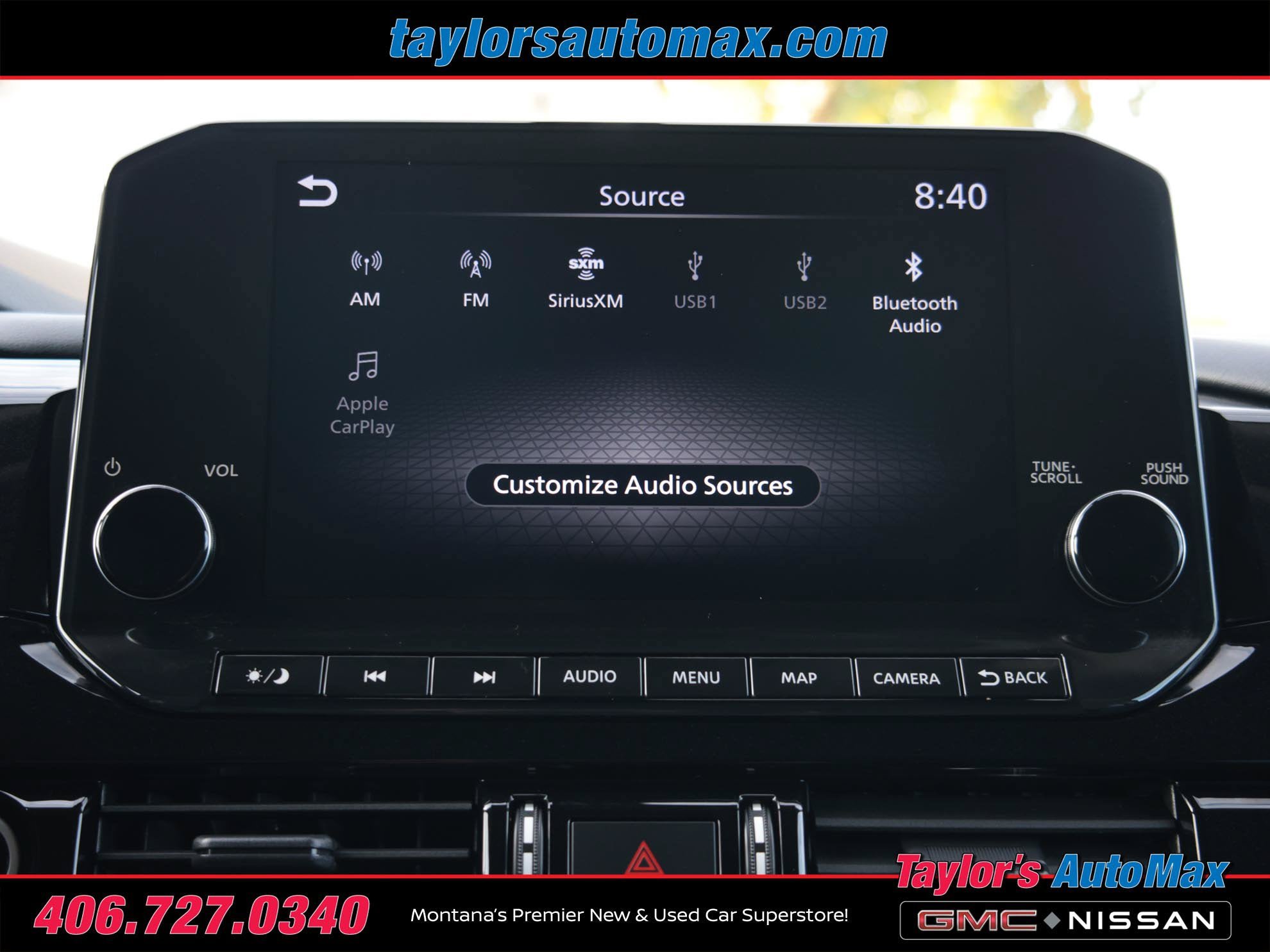 Used 2023 Nissan Pathfinder SL w/ Black Appearance Package AWD/4WD image 12