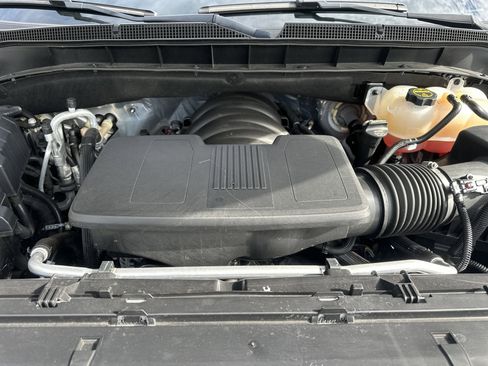 Used 2024 Chevrolet Tahoe Premier image 9