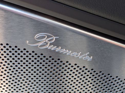 Certified 2025 Porsche Cayenne GTS AWD/4WD image 26