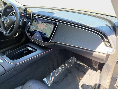 Used 2025 Mercedes-Benz E 350 Sedan image 24