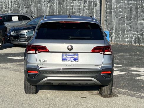 Used 2024 Volkswagen Taos SE AWD/4WD image 6