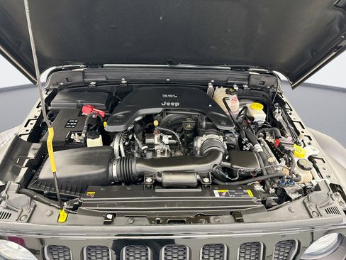 Used 2021 Jeep Wrangler Unlimited Sport AWD/4WD image 24