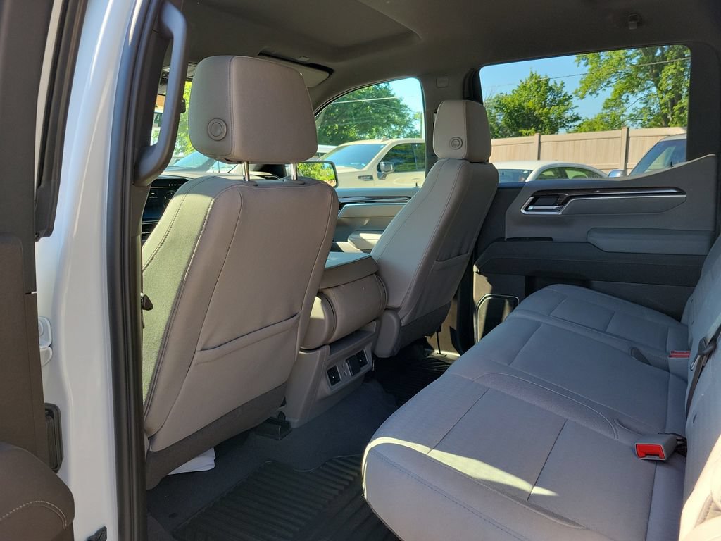 Used 2026 Chevrolet Silverado 1500 RST AWD/4WD image 17