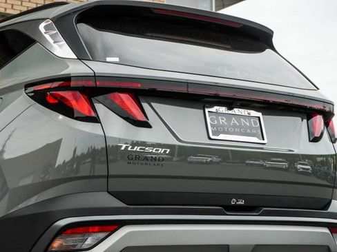 Used 2025 Hyundai Tucson SEL FWD image 14