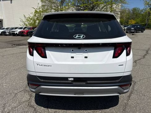New 2026 Hyundai Tucson SE AWD/4WD image 10