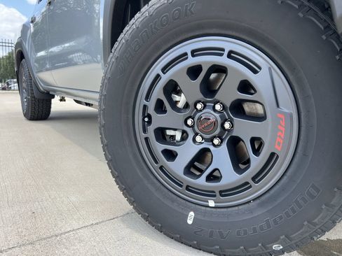New 2026 Nissan Frontier Pro-X w/ Pro-X Convenience Package RWD image 6