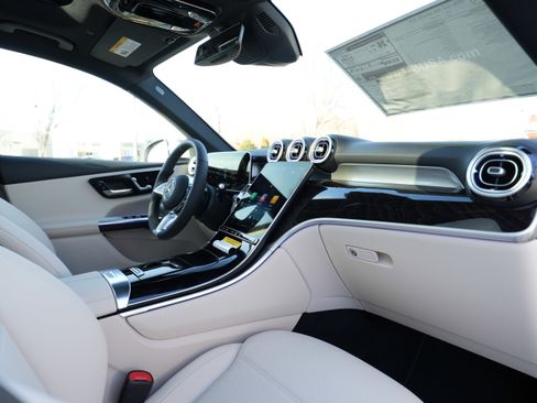 New 2026 Mercedes-Benz GLC 300 4MATIC image 38
