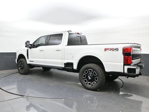 Used 2026 Ford F250 Platinum AWD/4WD image 2