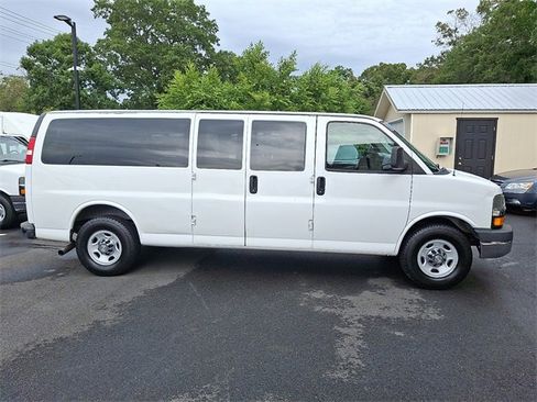 Used 2014 Chevrolet Express 3500 LT w/ LT Preferred Equipment Group image 10