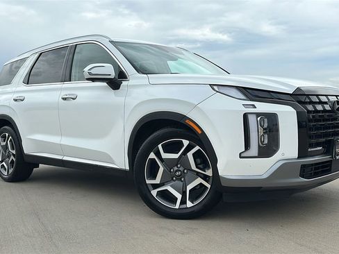 Used 2024 Hyundai Palisade Limited FWD image 6