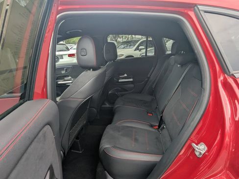 Used 2025 Mercedes-Benz GLA 250 image 23