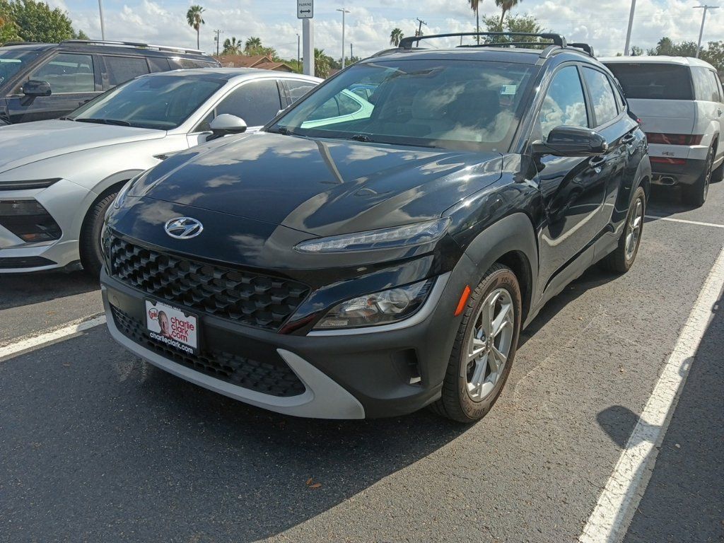 Used 2023 Hyundai Kona SEL w/ Convenience Package FWD image 1