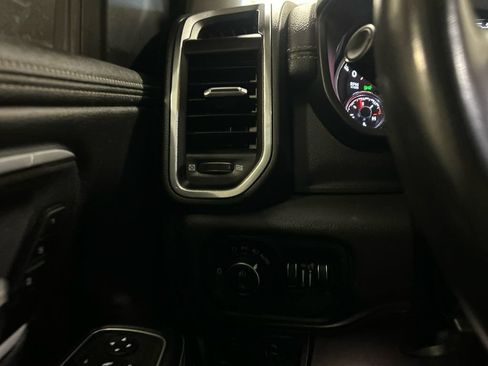 Used 2022 RAM 1500 Laramie AWD/4WD image 20