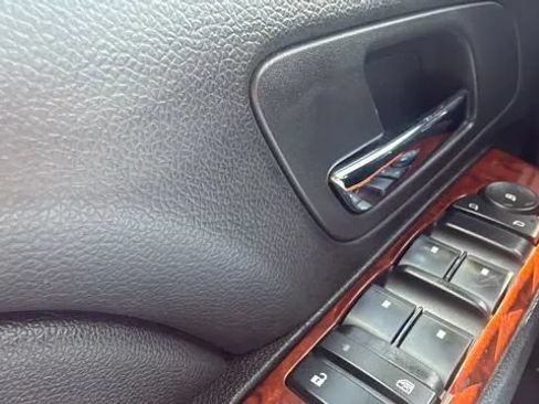 Used 2013 Chevrolet Tahoe LS AWD/4WD image 16