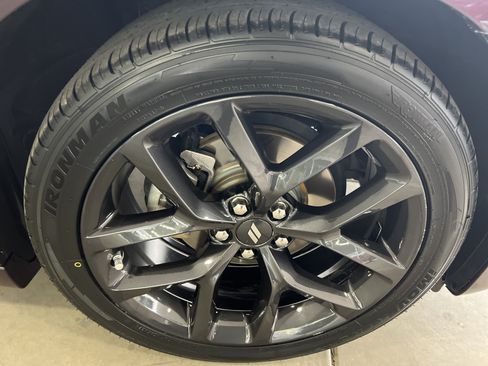 Used 2022 Dodge Charger SXT w/ Blacktop Package RWD image 9