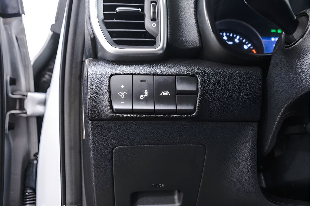Used 2021 Kia Sportage LX w/ LX AWD Popular Package image 21