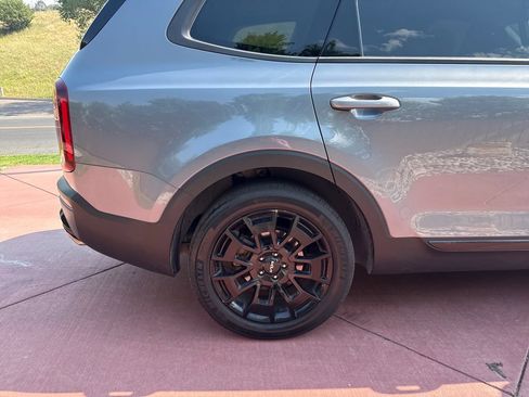 Used 2022 Kia Telluride SX w/ SX Prestige Package AWD/4WD image 36