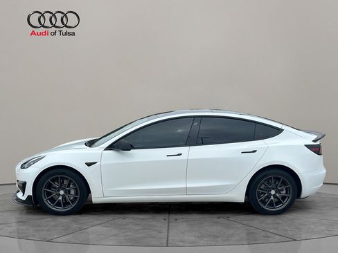 Used 2022 Tesla Model 3 Long Range AWD/4WD image 4