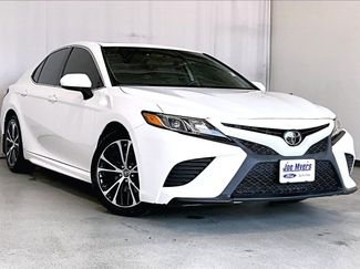 Used 2019 Toyota Camry SE video 1