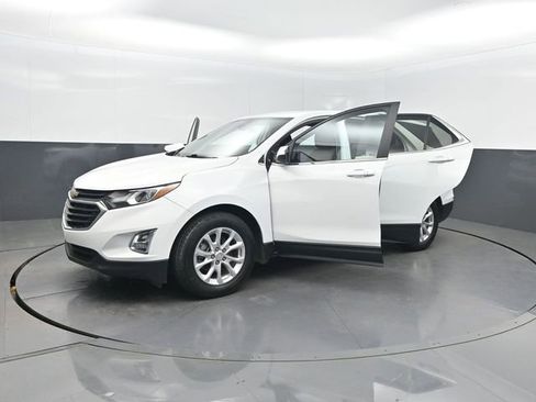 Used 2021 Chevrolet Equinox LT image 38