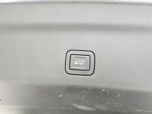 Used 2021 Chevrolet Tahoe LT w/ LT Signature Plus Package image 51