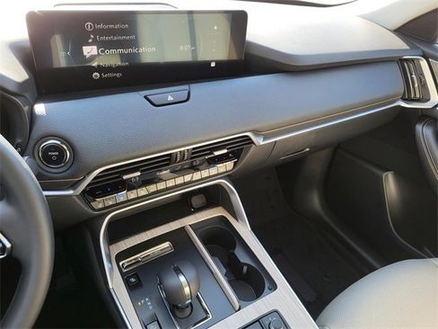 New 2026 MAZDA CX-90 Plug-In Hybrid w/ Preferred image 18