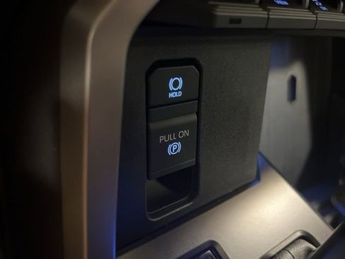 Used 2024 Toyota Tundra Limited image 39