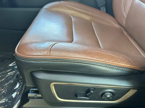 Used 2020 RAM 1500 Limited AWD/4WD image 15