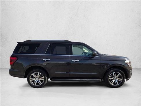 Used 2024 Ford Expedition Limited AWD/4WD image 4