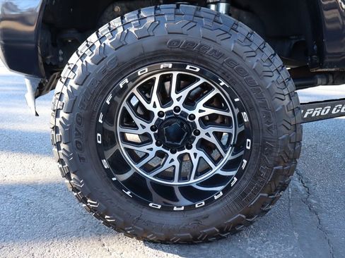 Used 2019 Ford F350 Platinum w/ Platinum Ultimate Package image 41