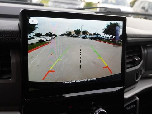 Used 2023 Ford Expedition XLT RWD image 25