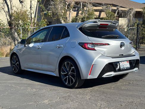 Used 2020 Toyota Corolla XSE image 9