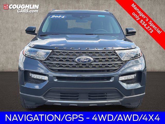 Certified 2024 Ford Explorer XLT w/ Equipment Group 202A AWD/4WD image 2