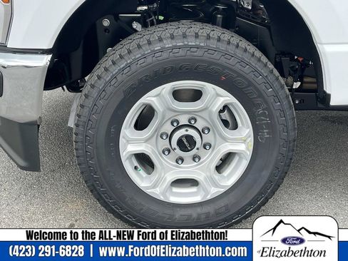 New 2025 Ford F350 XLT image 12