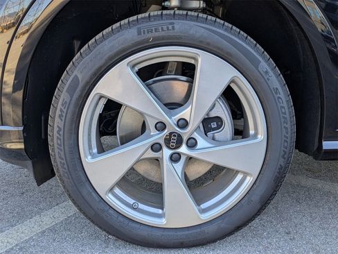 New 2025 Audi Q5 Premium Plus image 13