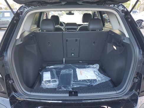 New 2026 Volkswagen Taos SE image 7