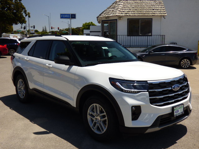 New 2026 Ford Explorer Active w/ Active Comfort Package RWD image 1