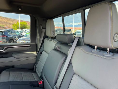 New 2026 Chevrolet Silverado 2500 ZR2 w/ LPO, Dark Essentials Package AWD/4WD image 21
