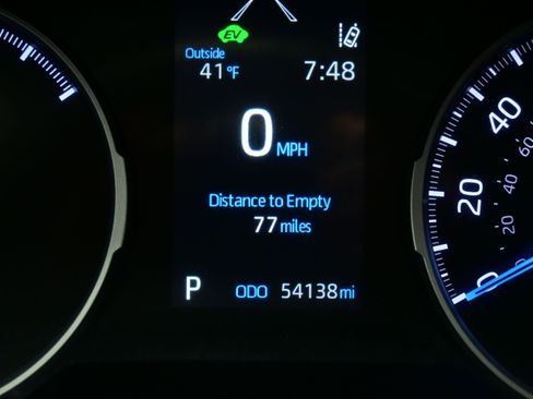 Used 2021 Toyota RAV4 LE AWD/4WD image 23