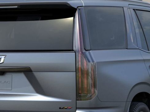 New 2026 Cadillac Escalade V image 13