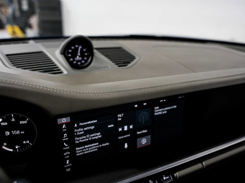 Used 2021 Porsche 911 Carrera S image 14