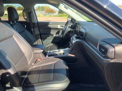 Used 2023 Ford Explorer XLT w/ Equipment Group 202A image 30