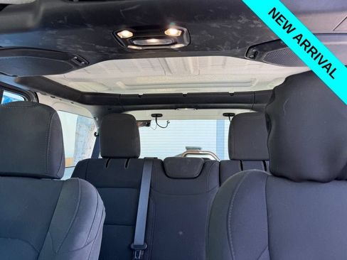 Used 2022 Jeep Wrangler Unlimited Sport AWD/4WD image 8